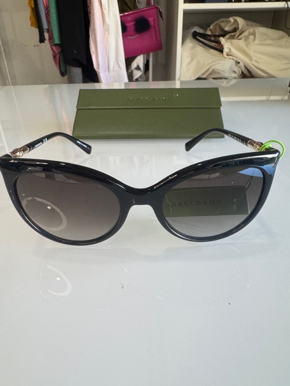 Longchamp Black Cat-Eye Sunglasses with Gradient Lenses